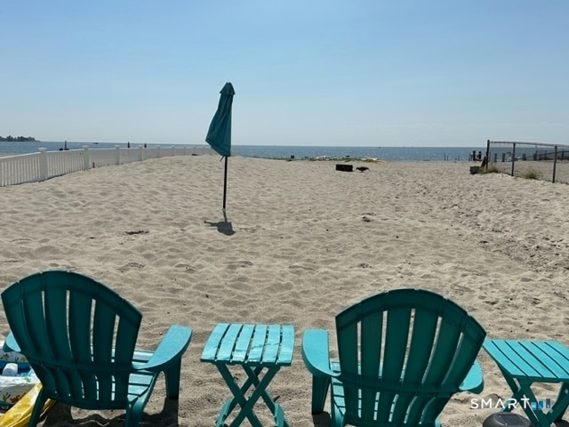 Building Photo - 855 E Broadway