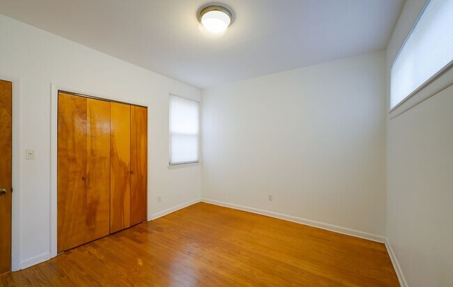 Building Photo - 1771 Swann St NW