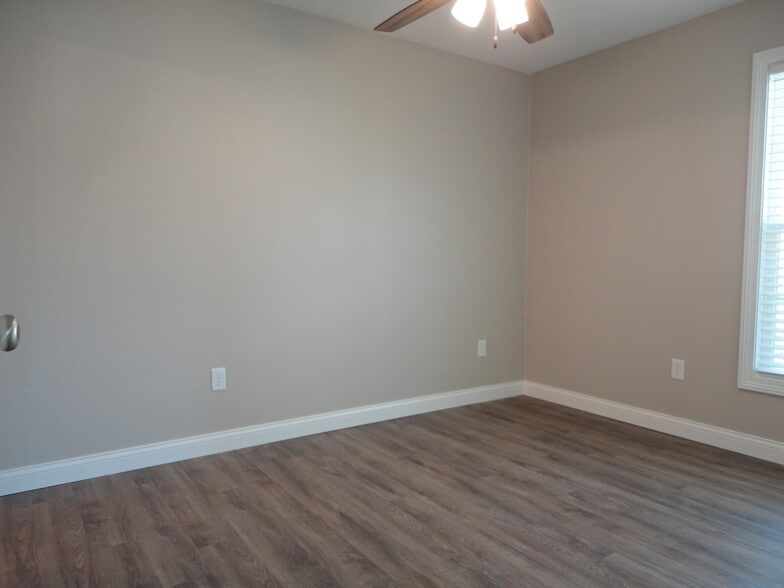 Bedroom - 3130 Burlew Blvd