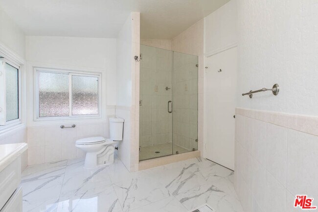 Building Photo - 27584 Onyx Ln