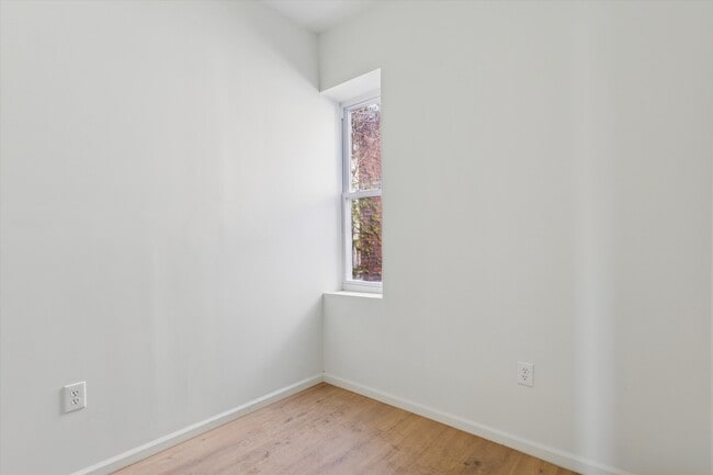 Building Photo - 3031 Page St