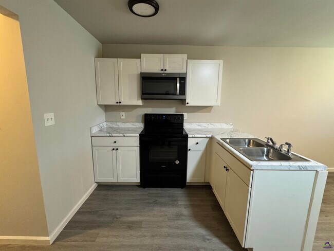 Building Photo - 116 Tabor Dr