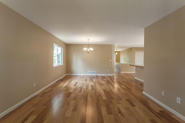 Building Photo - 2362 Calcite St