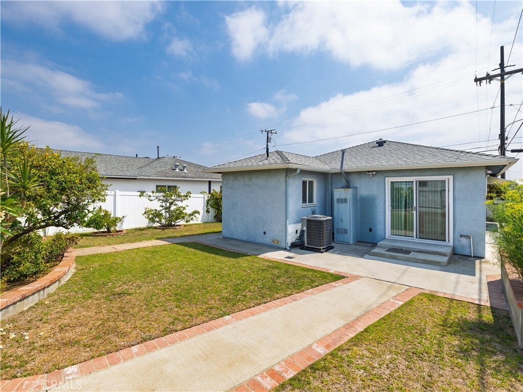 Building Photo - 931 Hillcrest St