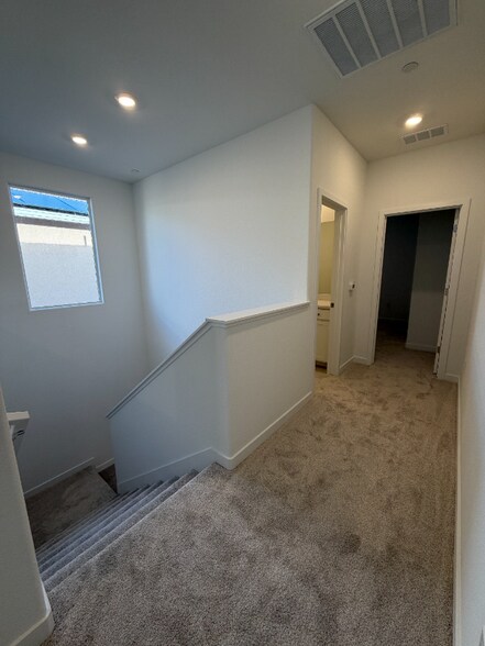 Building Photo - 5348 Liberty Ship Wy