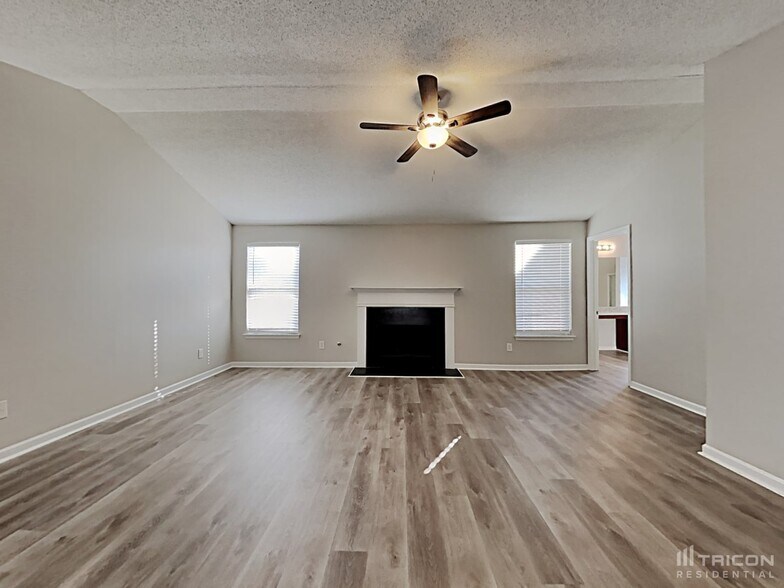 Building Photo - 1051 Summer Cypress Dr