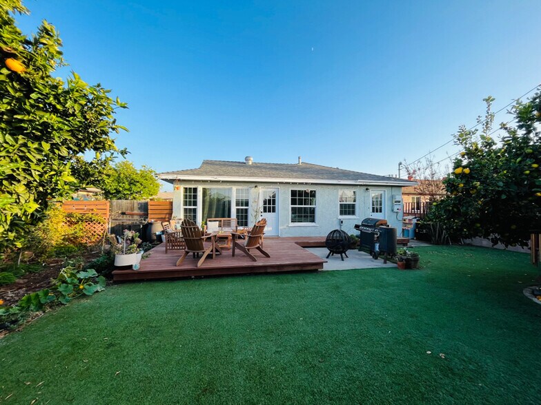 Building Photo - 6462 Birchwood St