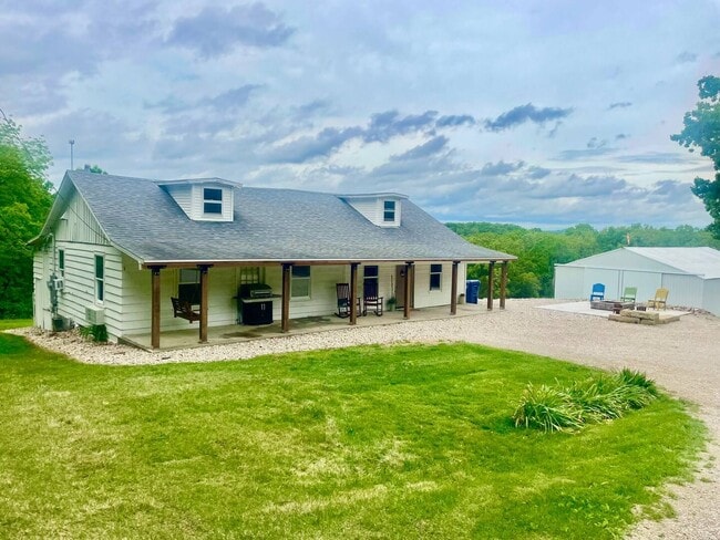 Building Photo - 3101 Bagnell Dam Blvd