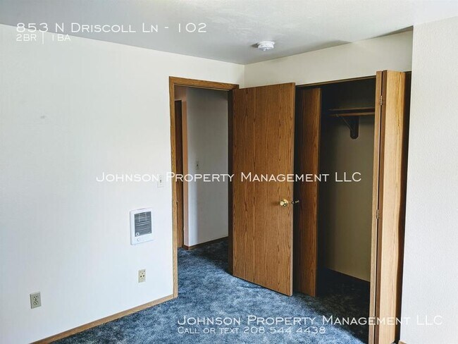 Building Photo - 853 N Driscoll Ln #102