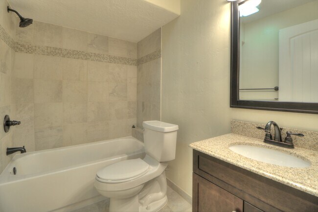 Building Photo - New reduced rent!