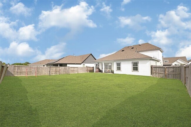 Building Photo - 13914 Frio Dr