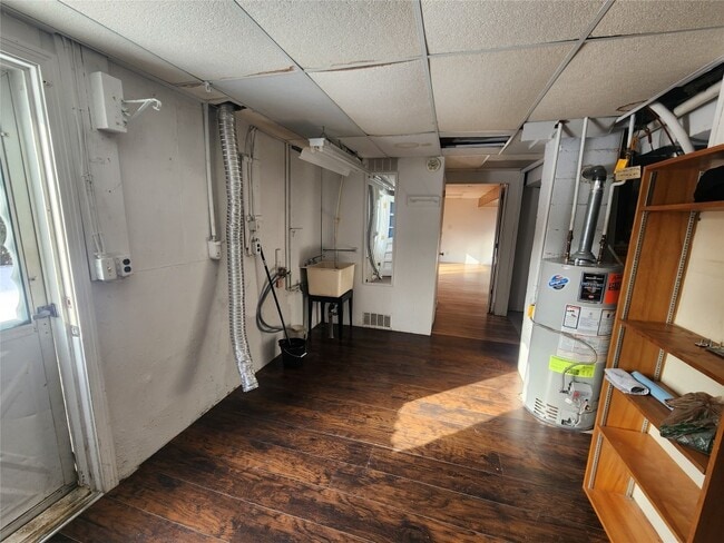 Building Photo - 908 Case Dr