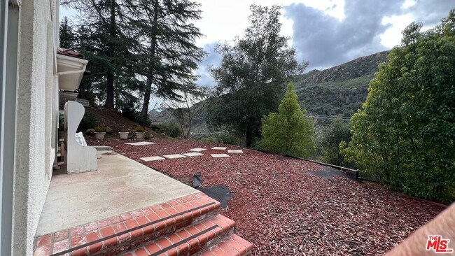 Building Photo - 29934 Triunfo Dr