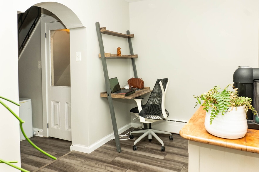 Building Photo - 1230 Mercy St