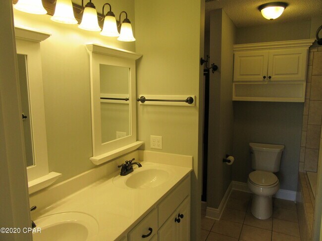 Building Photo - 4604 Bylsma Cir