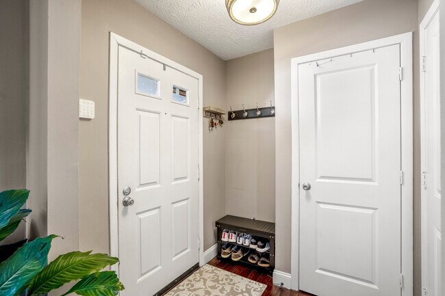 Building Photo - 677 Slate Hollow Ct