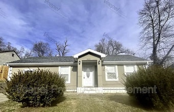 Building Photo - COMING SOON! 3 Bedrooms, 1 Bathroom in KCK $