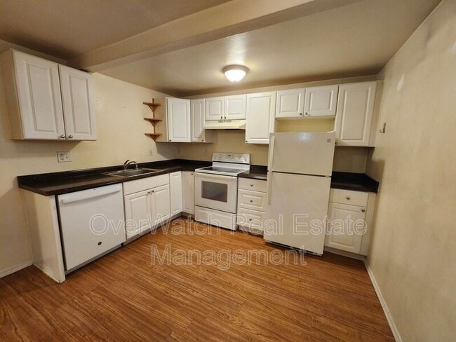 Building Photo - 5303 Eielson St