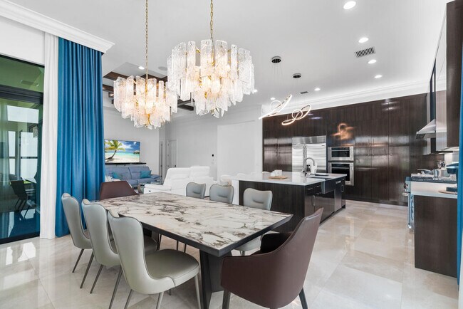 Building Photo - 17297 Ponte Chiasso Dr