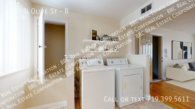Building Photo - 2255 Olive St