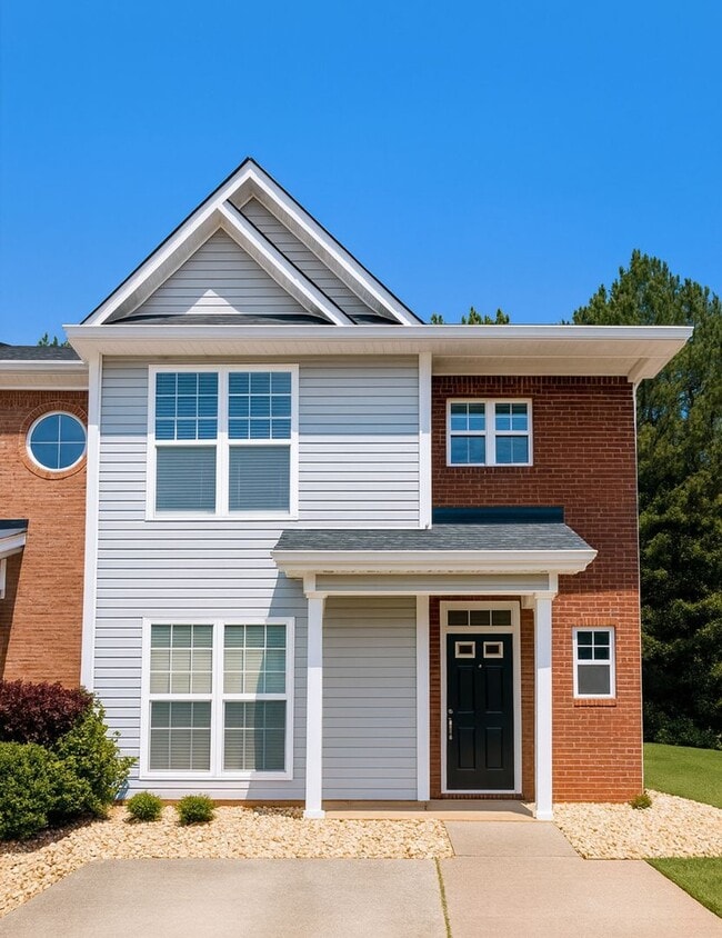 Primary Photo - 3 bed/2.5 bath townhome near downtown Dawsonville