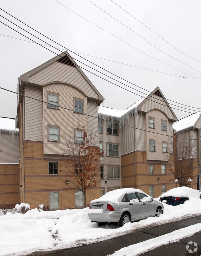 Bouquet Gardens 300 S Bouquet St Pittsburgh PA 15213 Apartment Finder