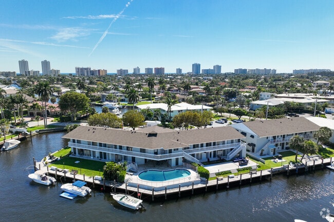 Building Photo - Pompano Harbor