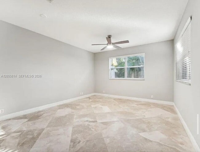 Building Photo - 975 Amy Ridge Ct