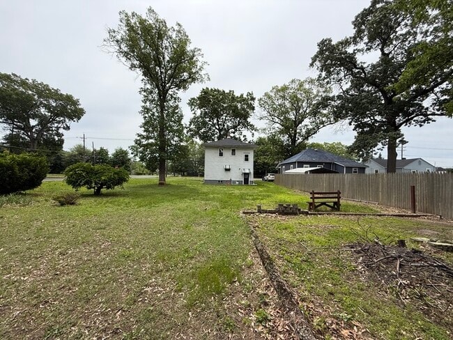 Building Photo - 1101 Marne Hwy
