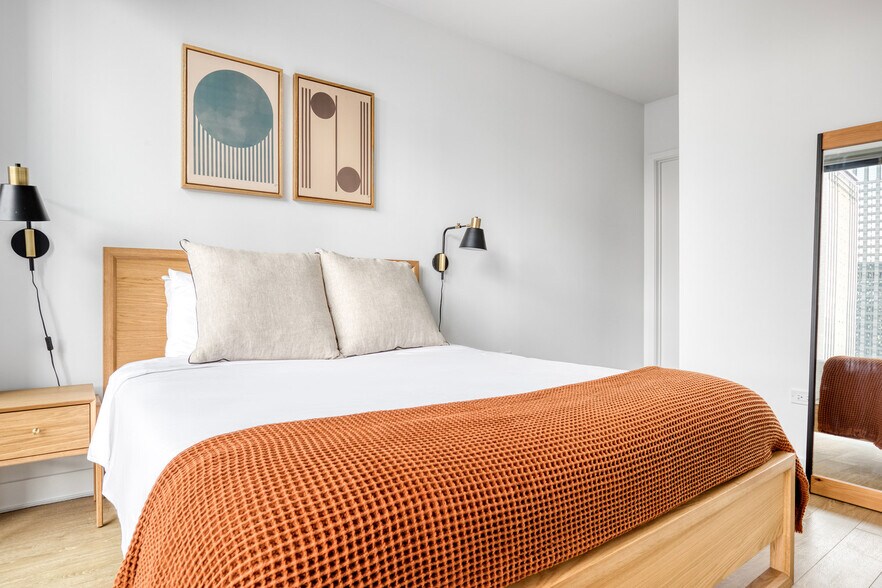 Building Photo - 201 N Garland Ct