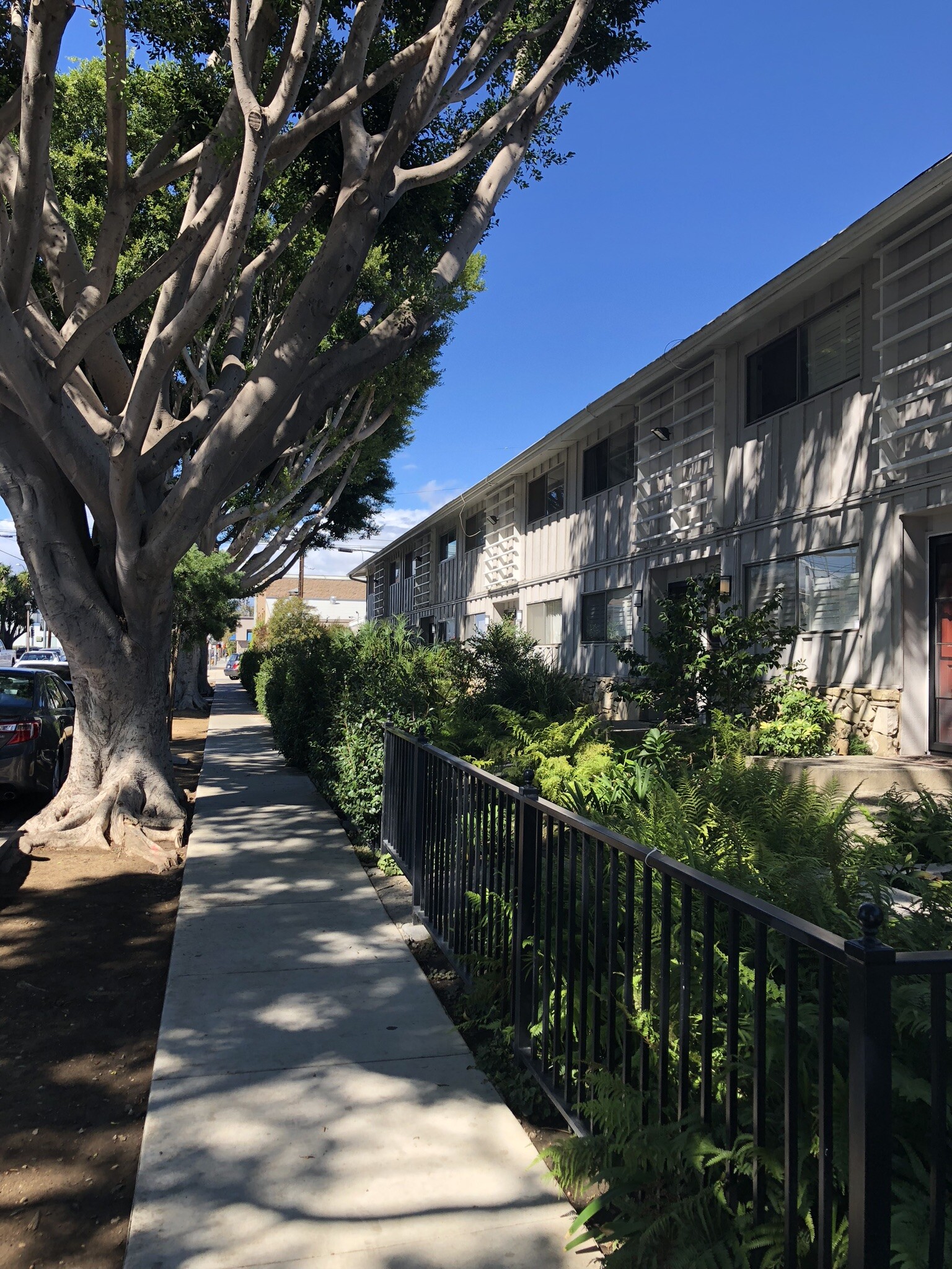 Building Photo - 4040 Grand View Blvd