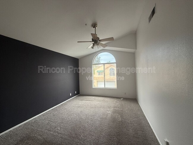 Building Photo - 1220 Nautical Way