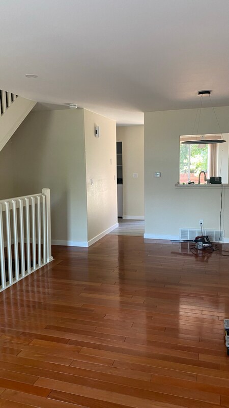 Building Photo - 930 W 133rd Cir