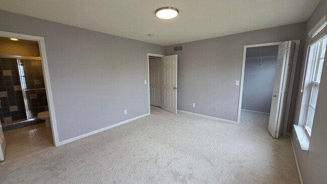 Building Photo - 1547 Cass Lake Rd