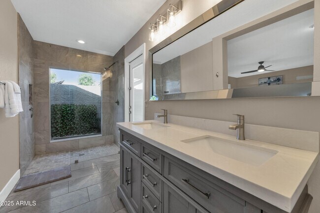 Building Photo - 8108 E Morgan Trail
