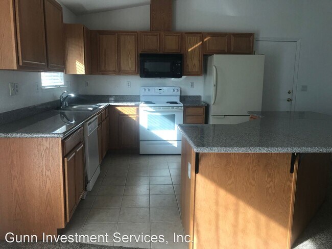 Building Photo - 3 br, 2 bath House - 1422 Rosy Finch Drive