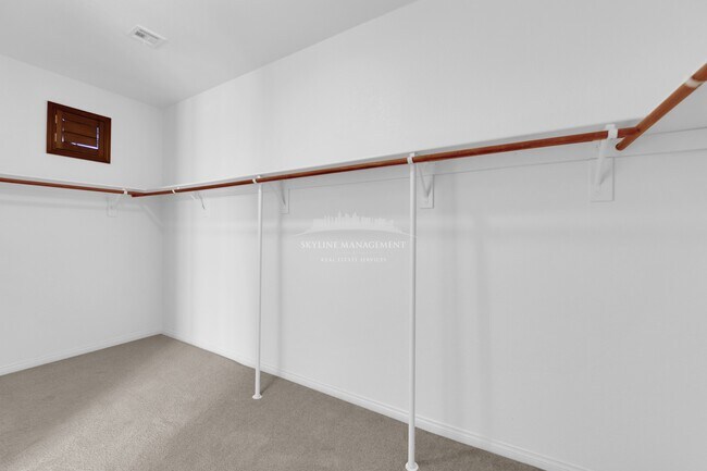 Building Photo - 8445 Cambrils Ave