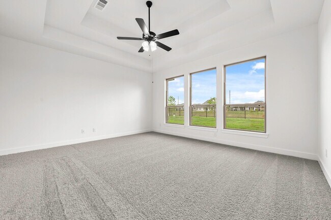 Building Photo - 24834 White Alder Wy