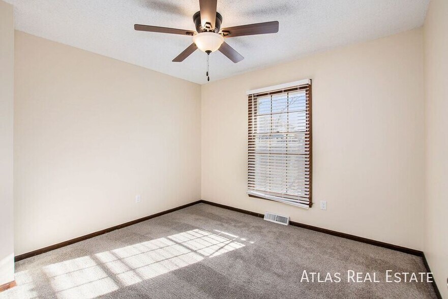 Building Photo - 7016 NW Blair Rd