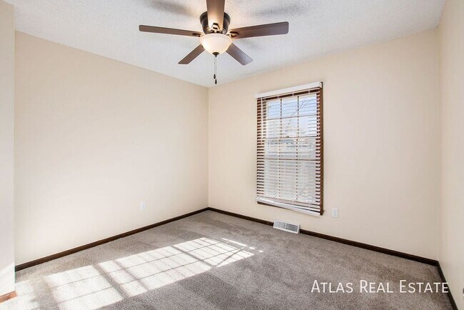 Building Photo - 7016 NW Blair Rd