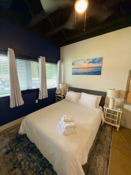 Building Photo - 293 Plus Park Blvd