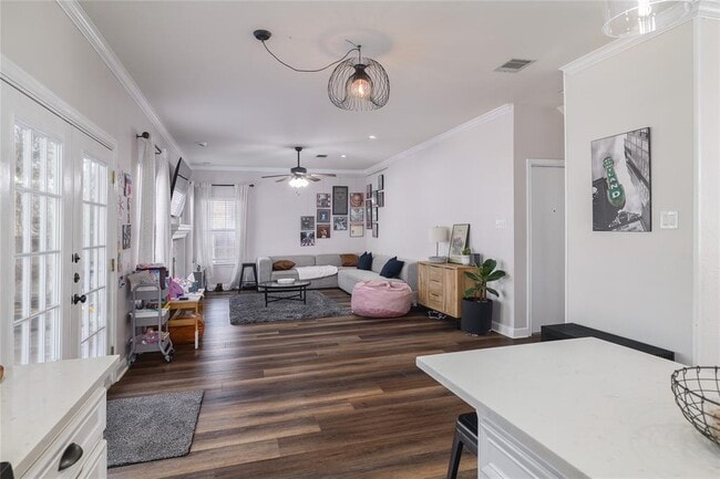 Building Photo - 2210 Parkland Cove