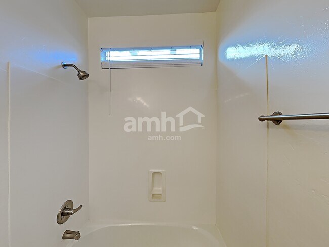 Building Photo - 12659 N Maize Dr