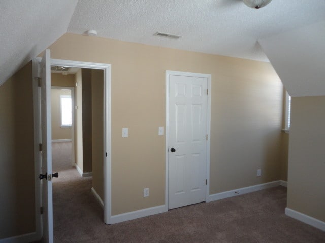 Building Photo - 2920 Bridgeport Dr