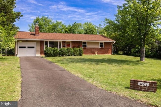 Building Photo - 5004 Eastchester Cir