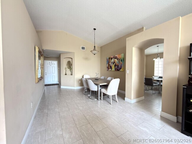 Building Photo - 775 NW 165th Ave