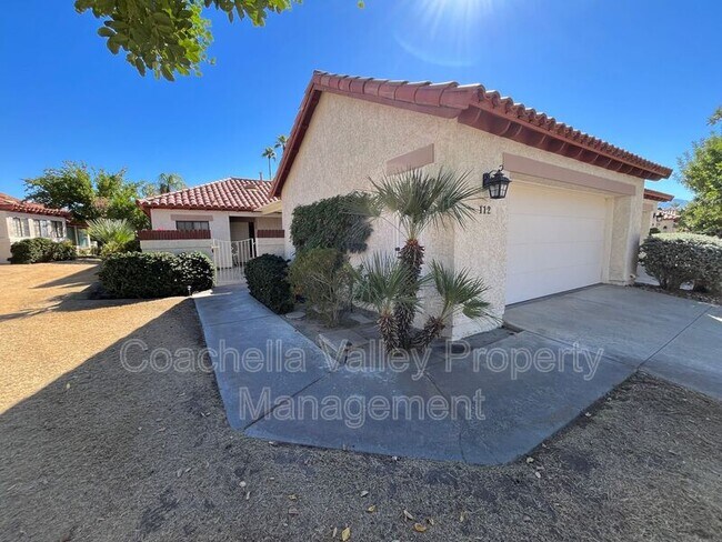 Building Photo - 112 Avellino Cir