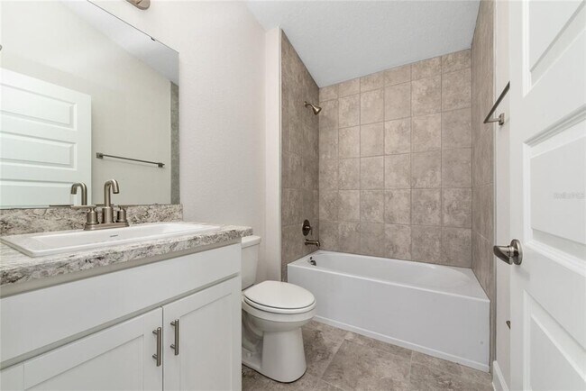 Building Photo - 2111 Cartgate Ln