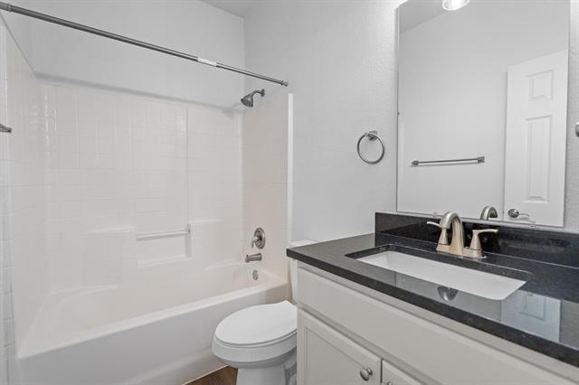 Building Photo - 1052 Harriman Dr