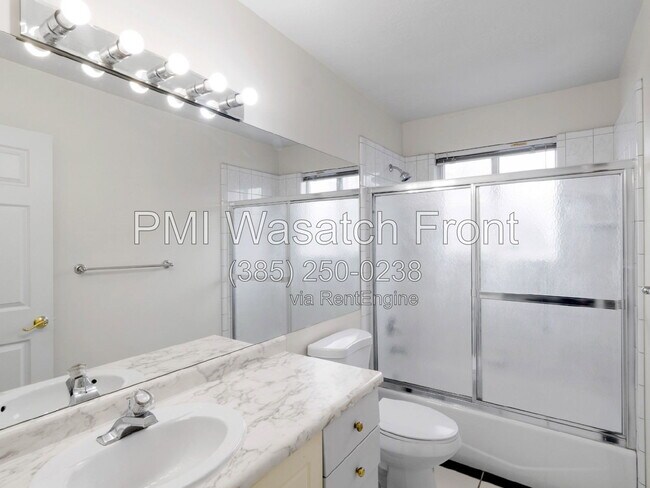 Building Photo - 3211 S 945 E